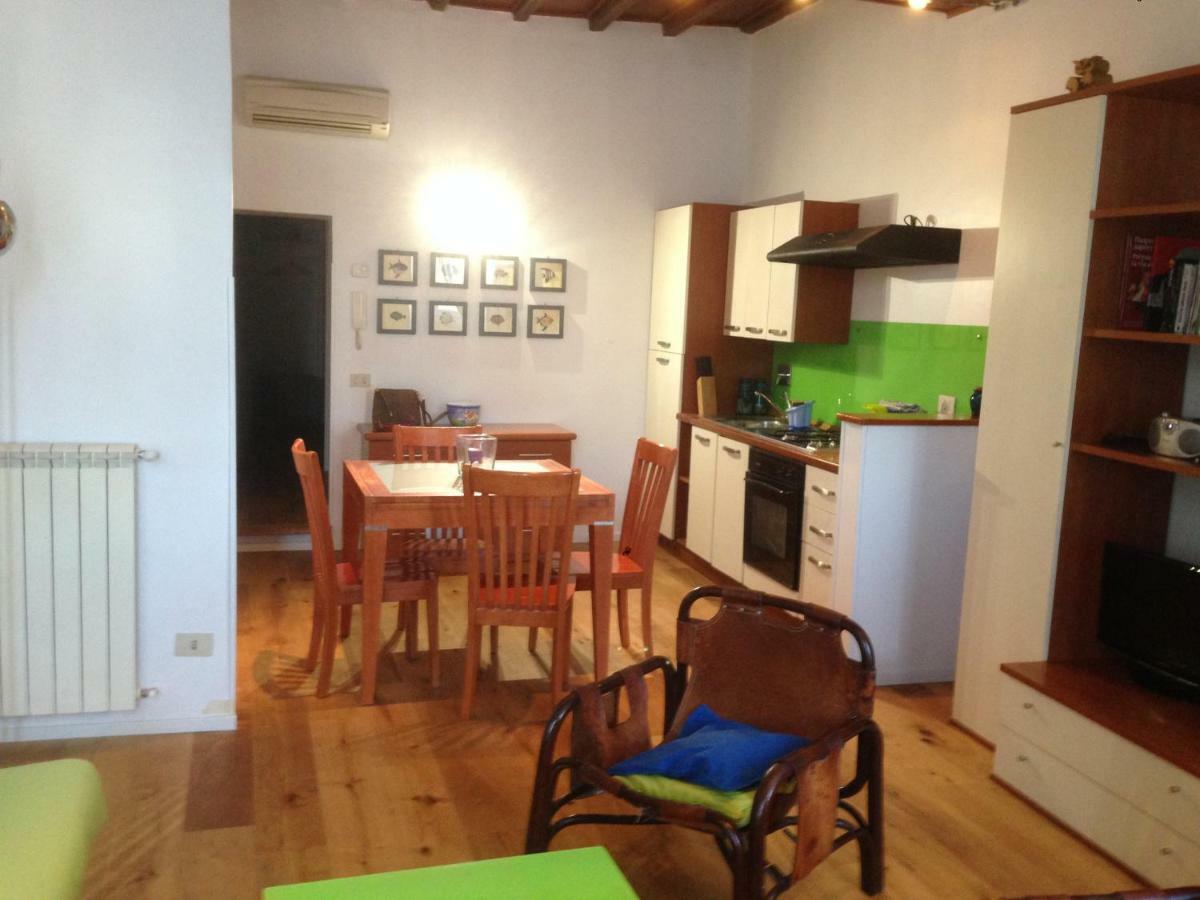 The Blu And Green Apartment Roma Esterno foto